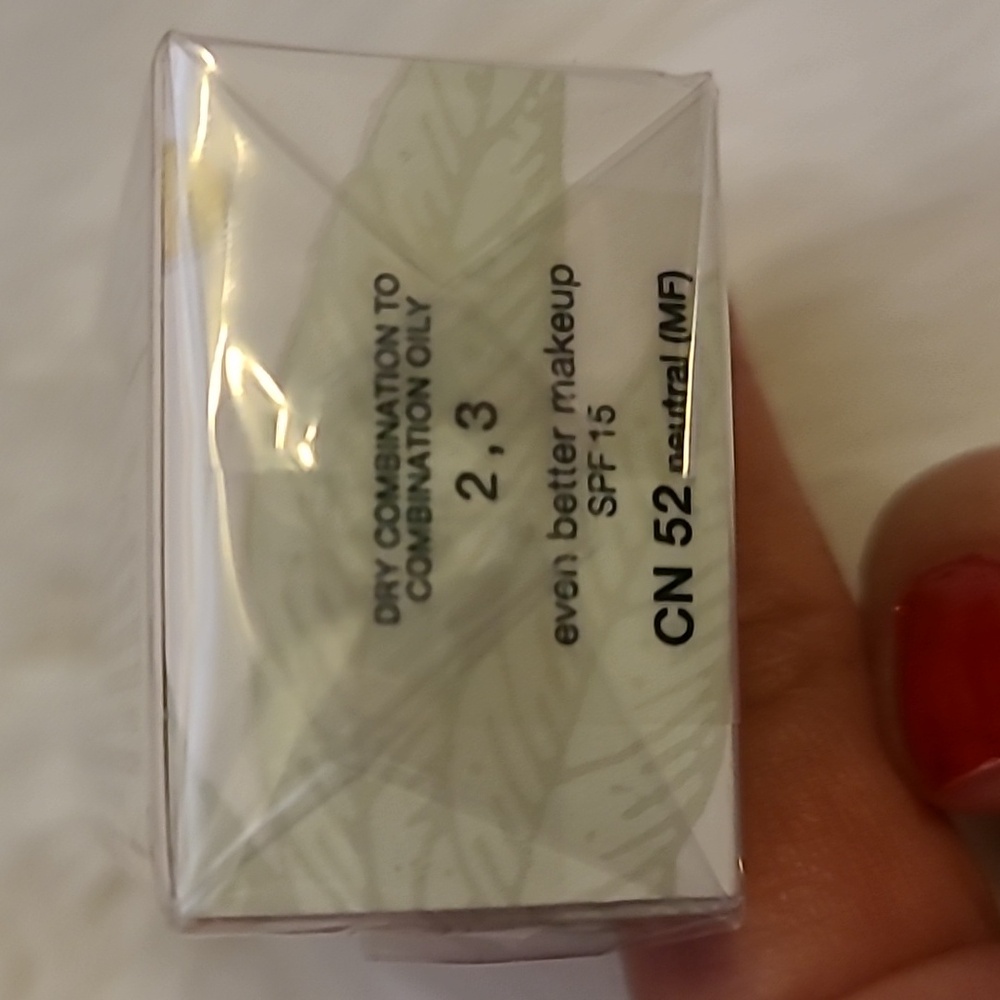 Sold-NEW CLINIQUE Even Better Makeup SPF 15 - Neutral CN 52 - Picture 3 of 5